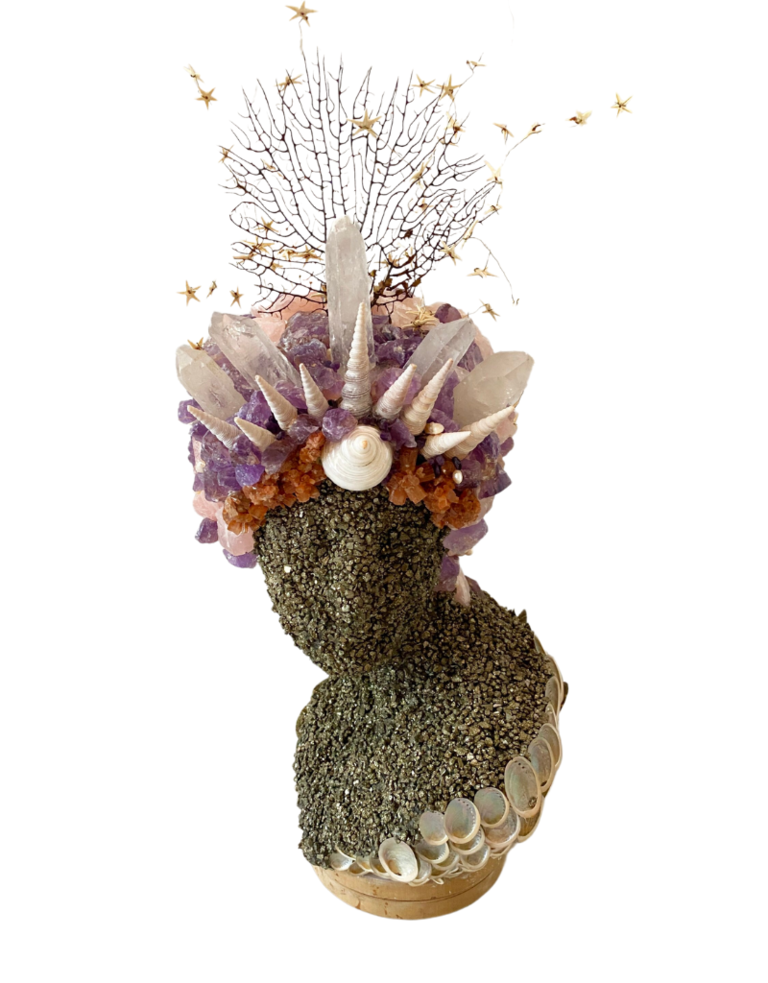 Marieke Ariëns Interior Objects 'Natural woman'  Sculpture with gemstones by MAIO