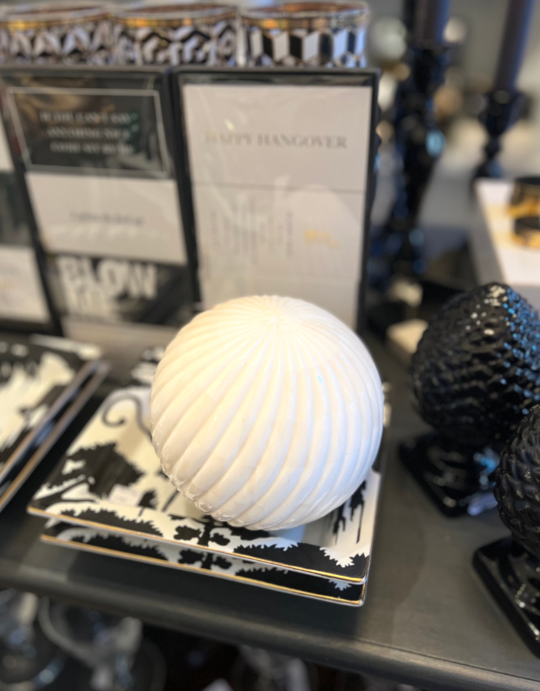 Twisted bone decorative ball