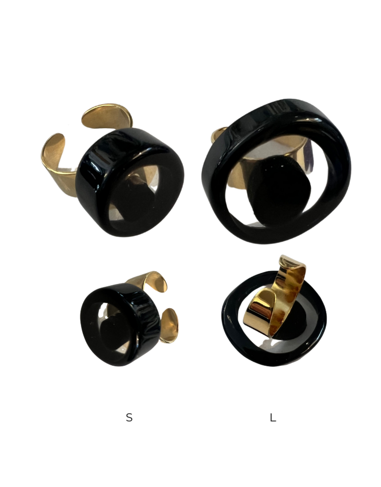 Miho - Unexpected things Adjustable statement ring