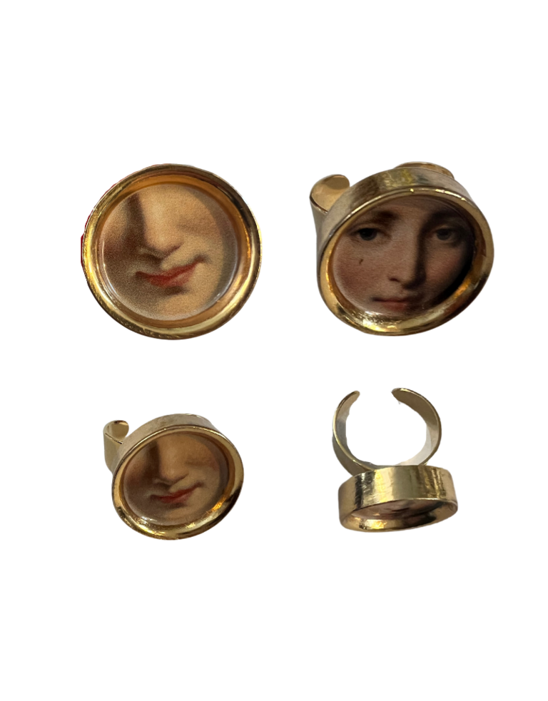 Miho - Unexpected things Adjustable statement ring