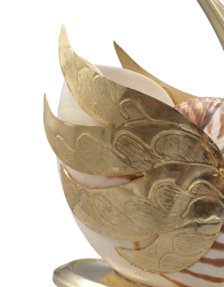 Vintage Zwaan sculpture van schelp en messing