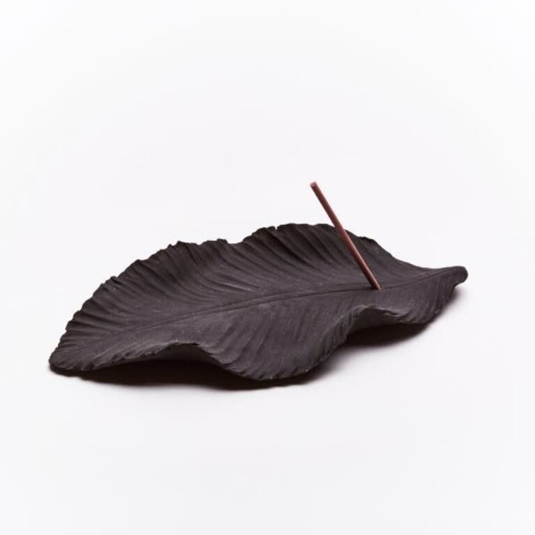 Anoq Handmade incense holder -  ceramic leaf