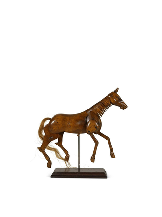 Authentic Models Painters model horse Authentic Models Painters model horse