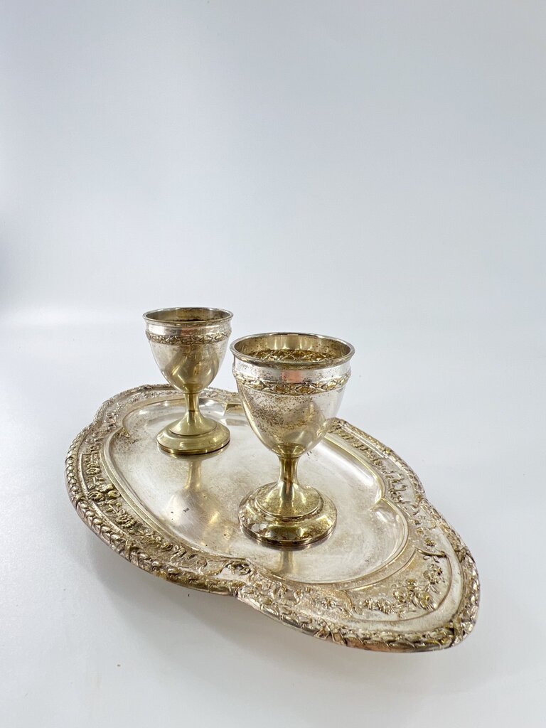 Vintage Vintage eierdopjes op blaadje