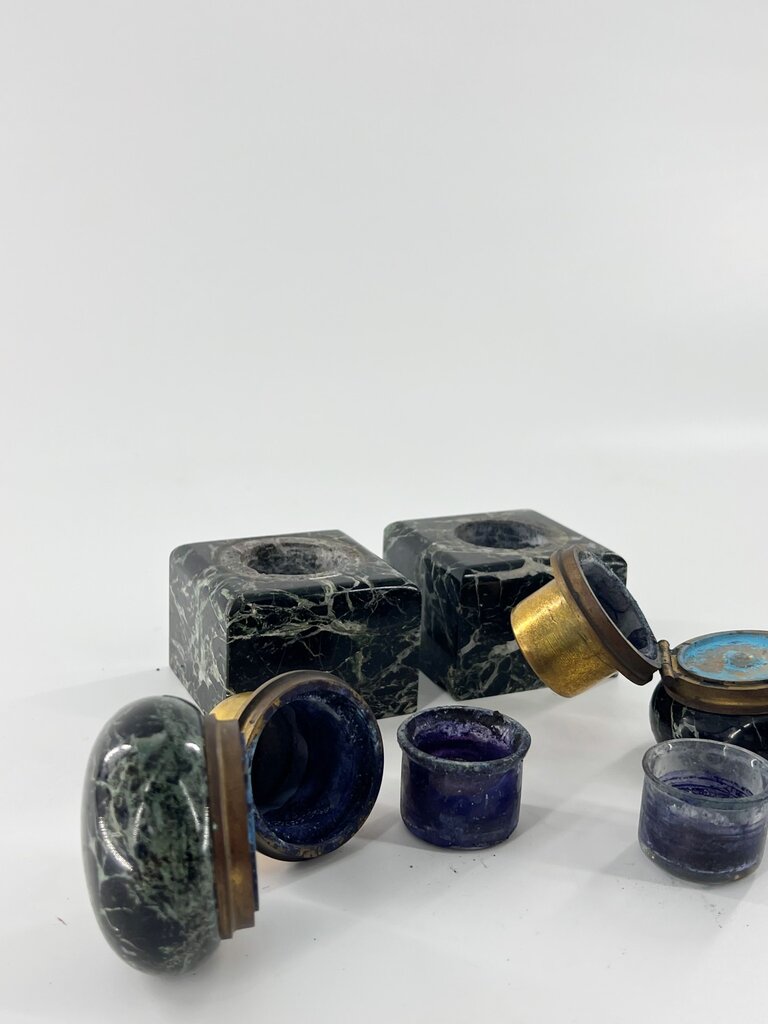 Vintage Set van twee donker marmeren inktpotten