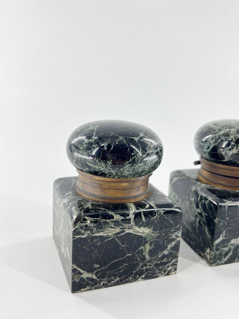 Vintage Set van twee donker marmeren inktpotten