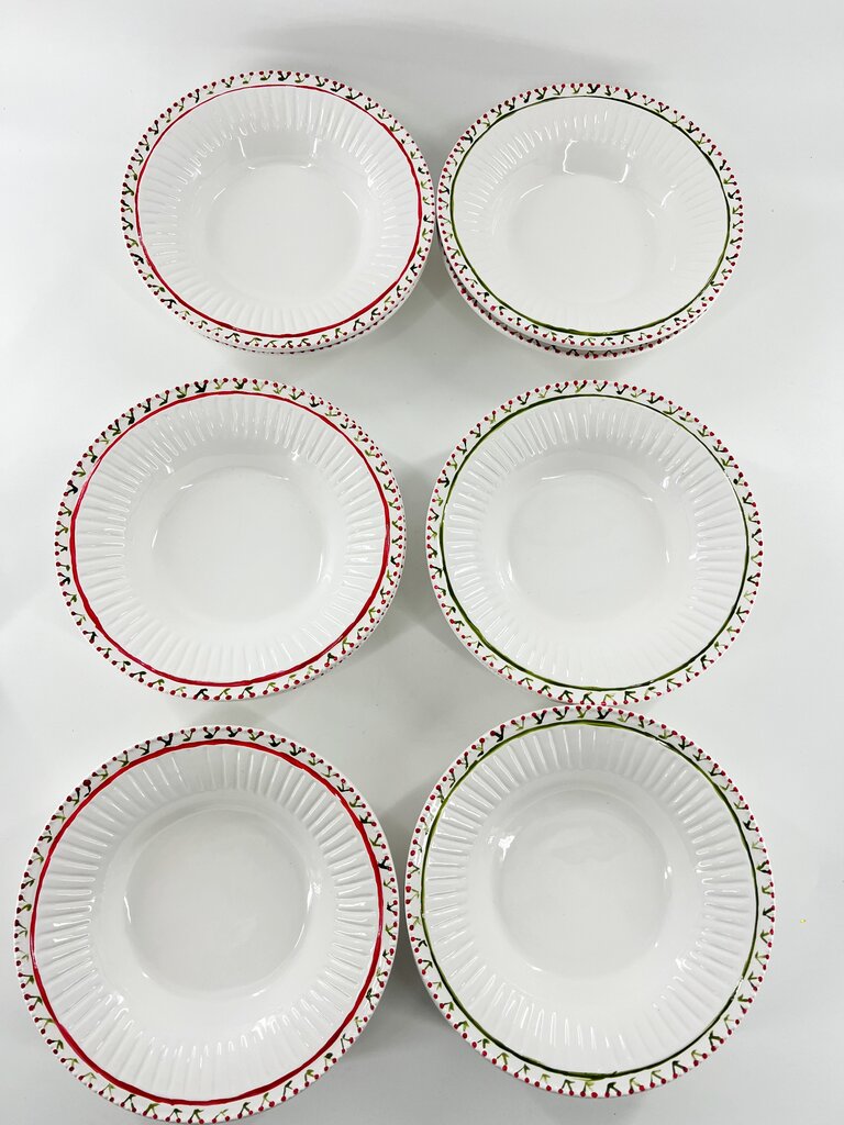 Marlies Boomsma Handgeschilderd diep bord - Kers - Rood en Groen