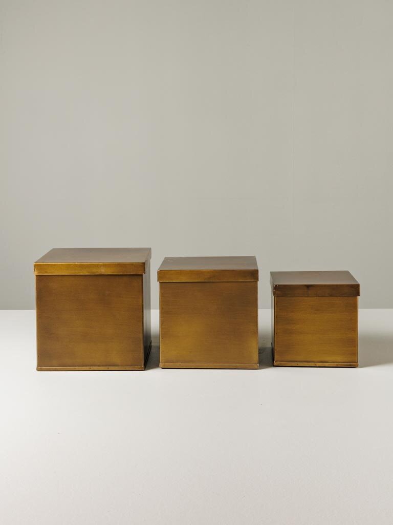 Set of three square boxes