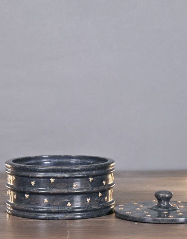 Ateliers Davoy Lidded box with bees