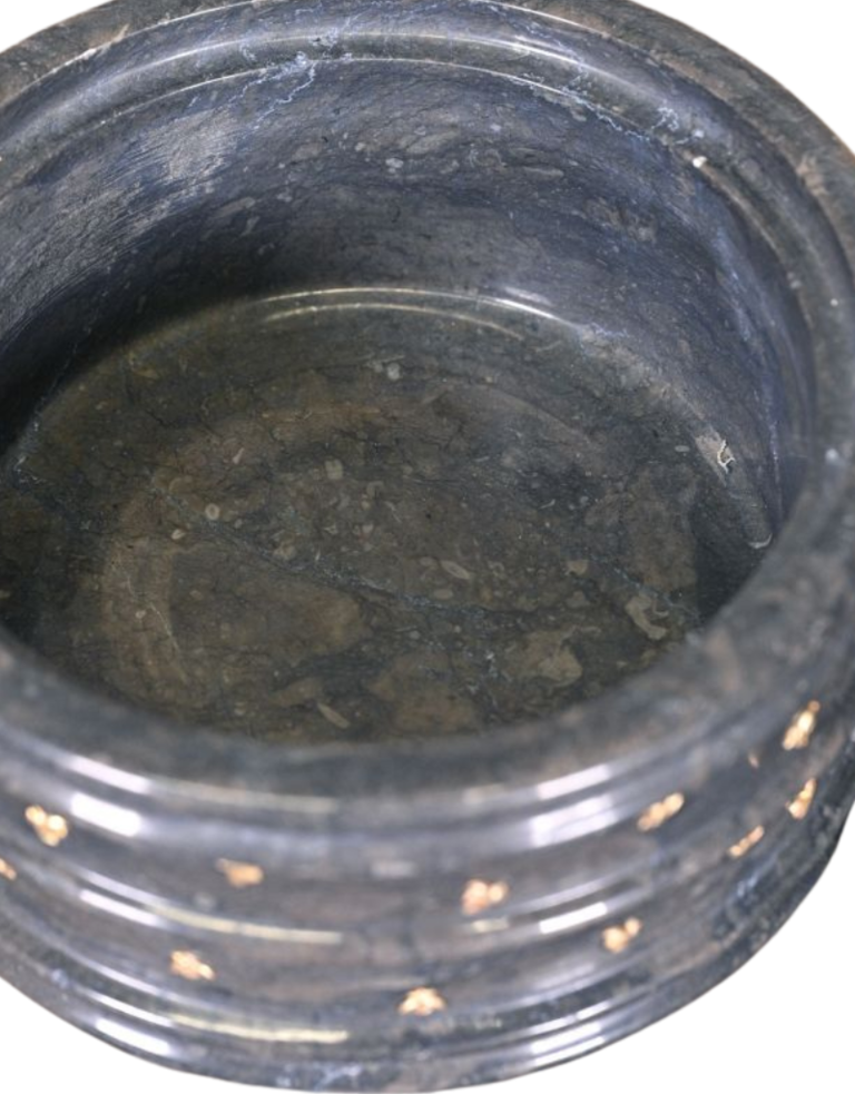 Ateliers Davoy Marmeren doos met bijen