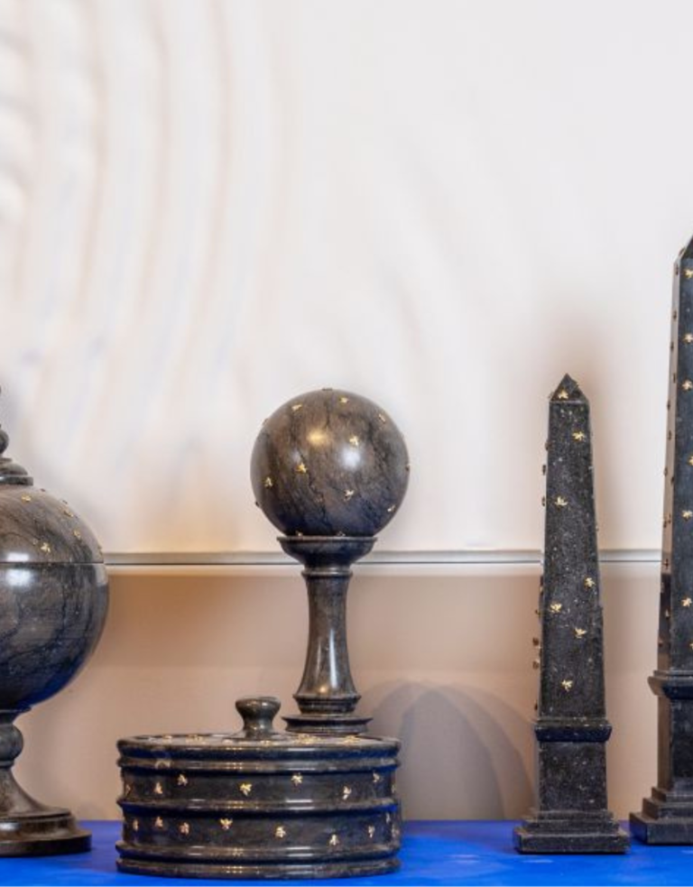 Ateliers Davoy Marmeren doos met bijen