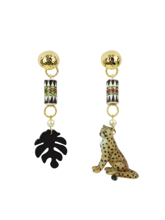 Midnight Foxes Studio Oorbellen met Cheetah en Monstera blad