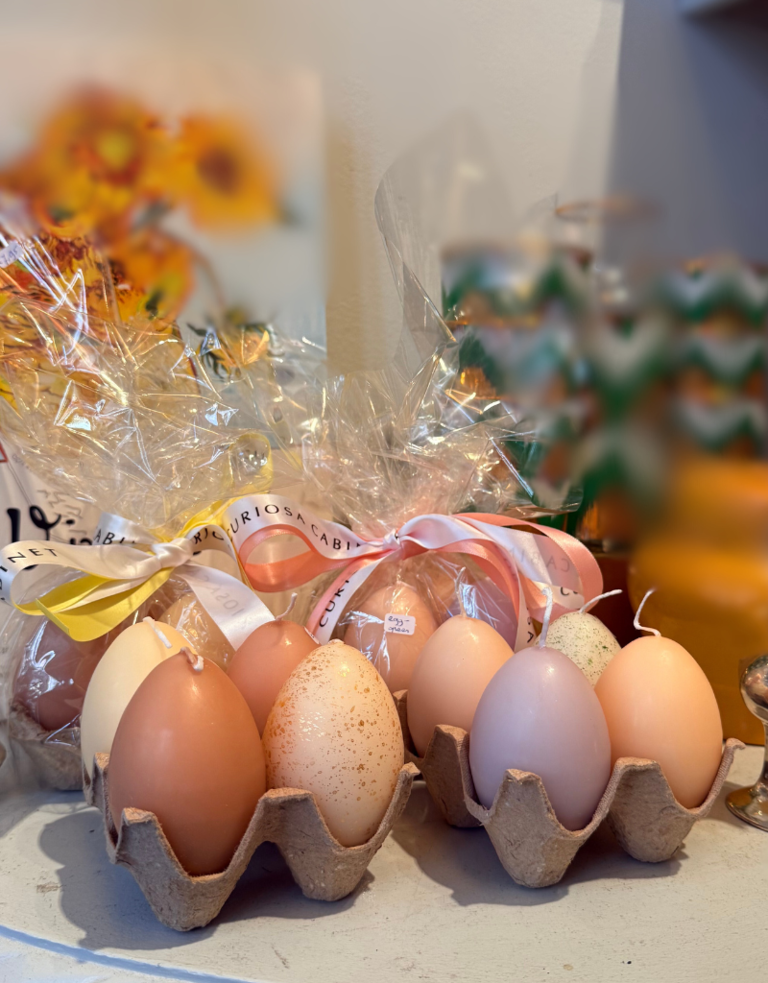 Rustik Lys Egg candles on tray - Green