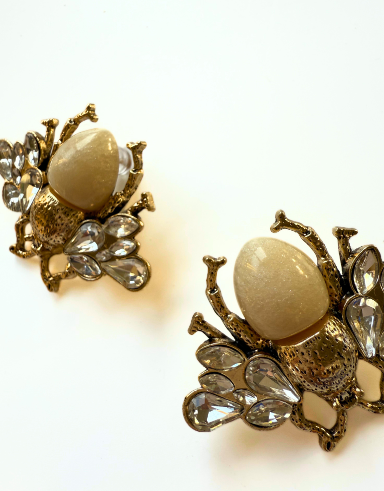 Belsy & Fay Pair of earrings - Large bee