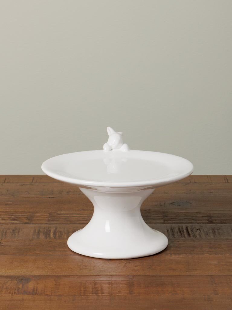 Cake stand climbing rabbit