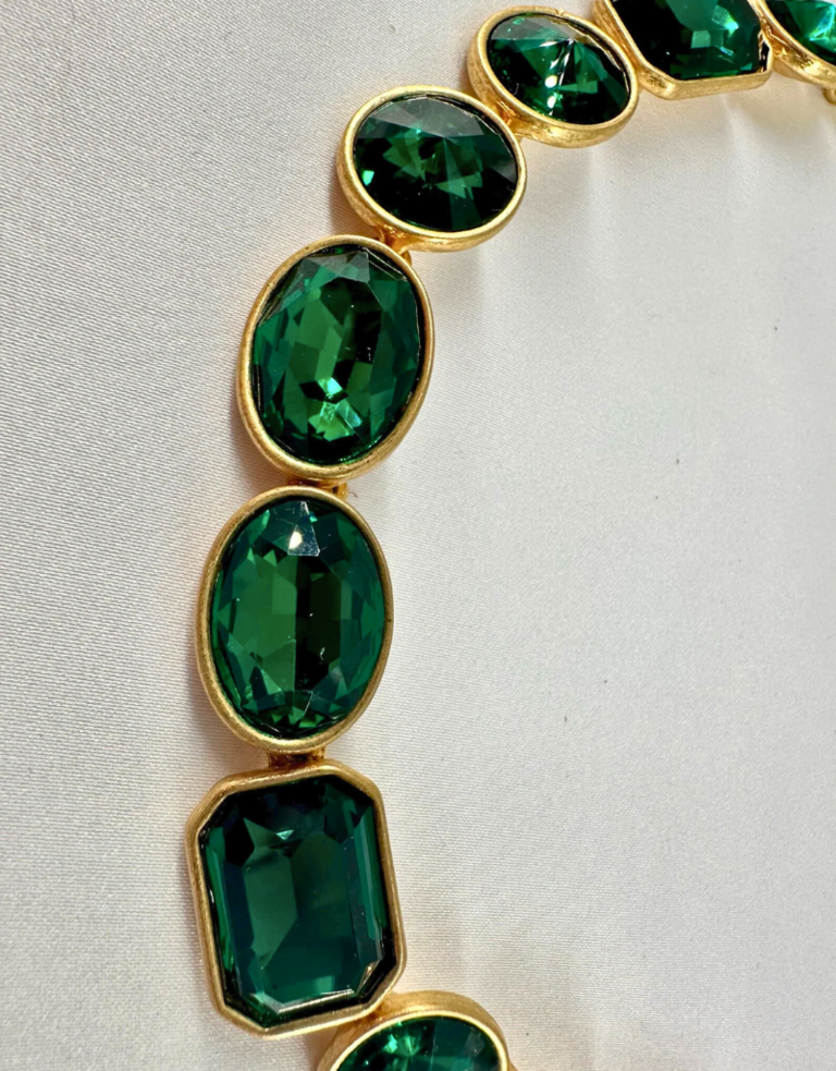Vintage Oscar de la Renta necklace - Emerald crystals
