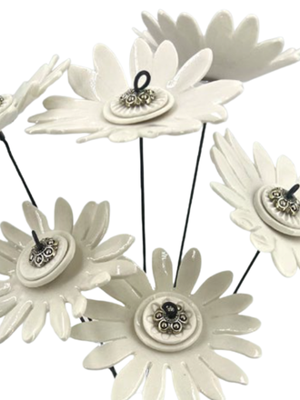 Alex Hackett Porcelain flower - Large Daisy Alex Hackett Porcelain flower - Large Daisy