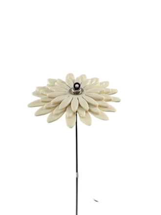 Alex Hackett Porcelain flower - Triple Daisy Alex Hackett Porcelain flower - Triple Daisy