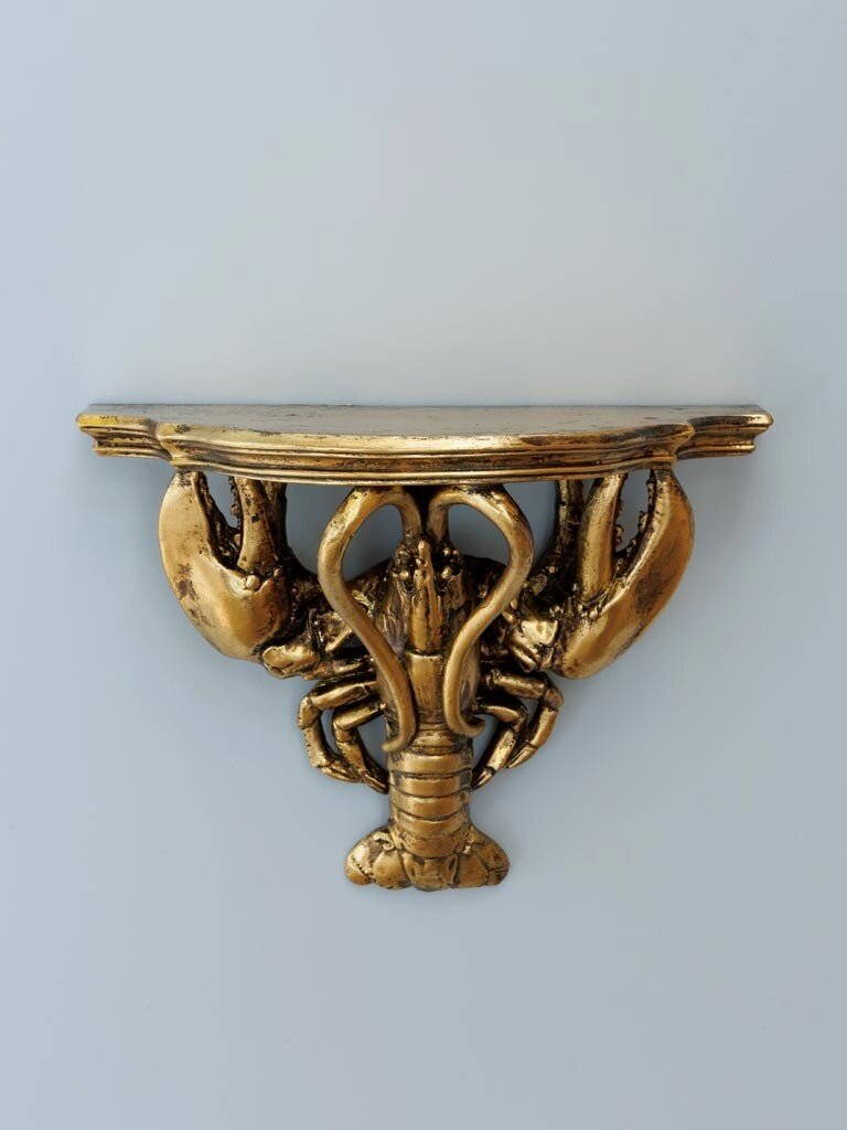 Wall shelf with lobster