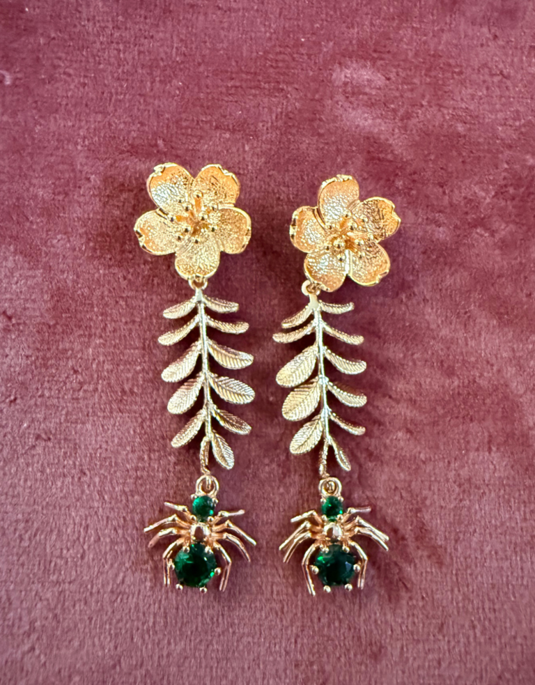 Belsy & Fay Belsy & Fay – Set Oorbellen- Gouden Bloem met Spin