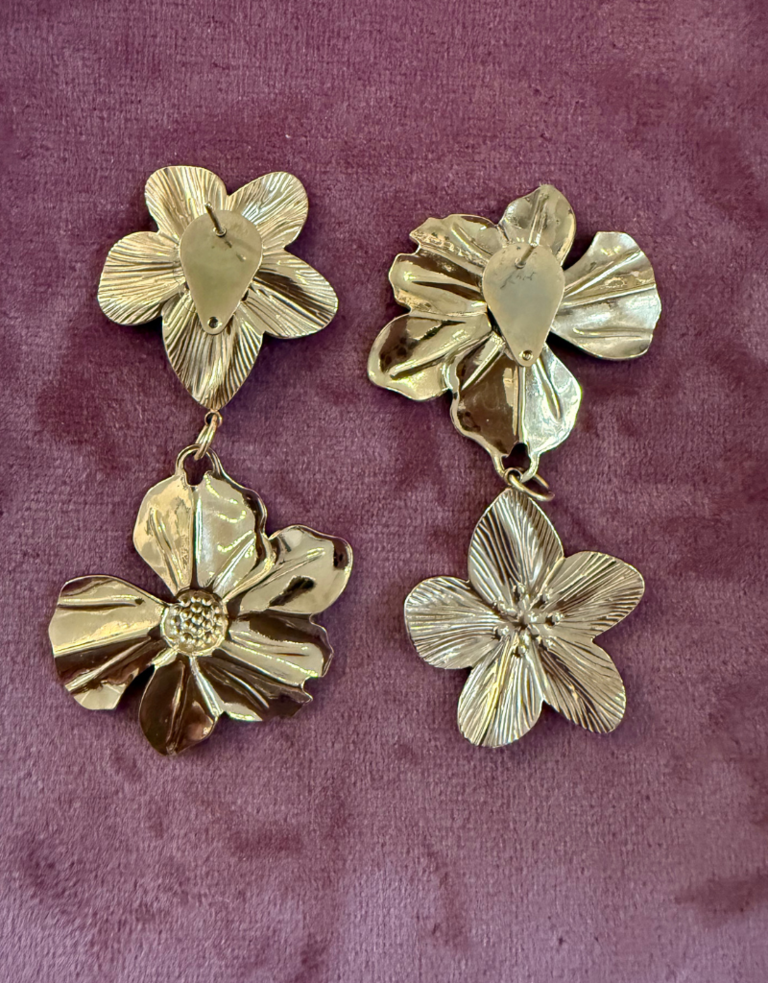 Belsy & Fay Pair of Earrings - Big Golden Flowers Asymmetrical