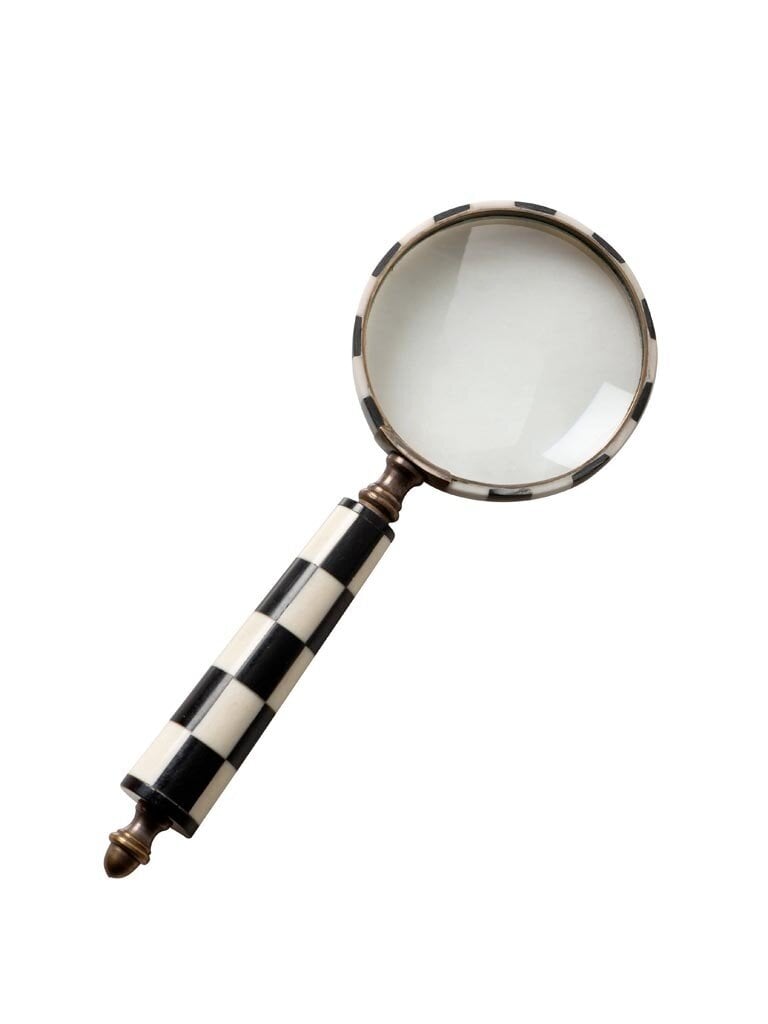 Black & White Check Magnifier – Resin & Glass – 21.8 x 8.5 cm