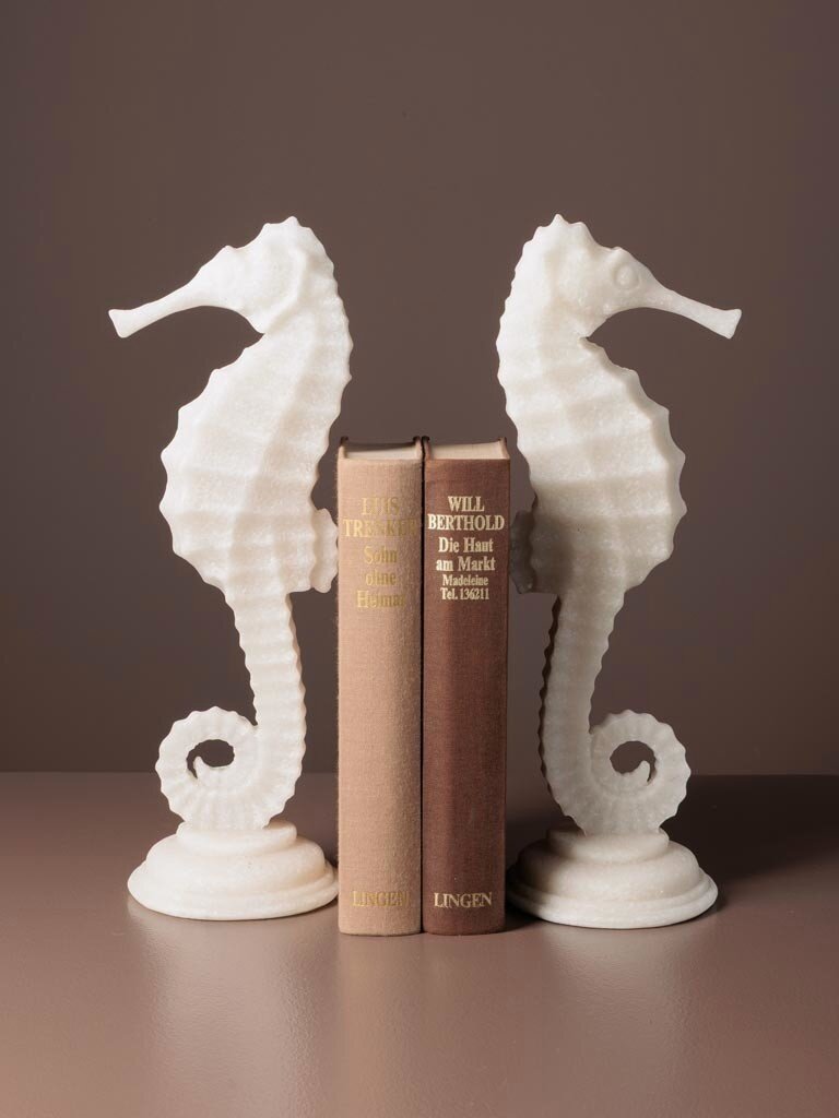 White Seahorse Bookends – Polyresin – 32 x 12 x 10 cm