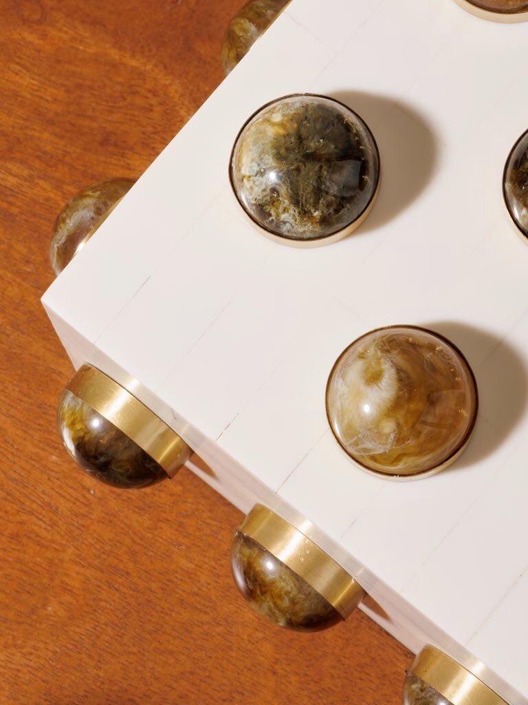 Amber Cabochon Box – Resin & Brass – 13 x 30 x 10 cm