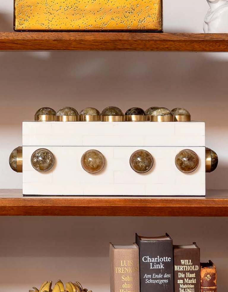 Amber Cabochon Doos – Resin & Messing – 13 x 30 x 10 cm