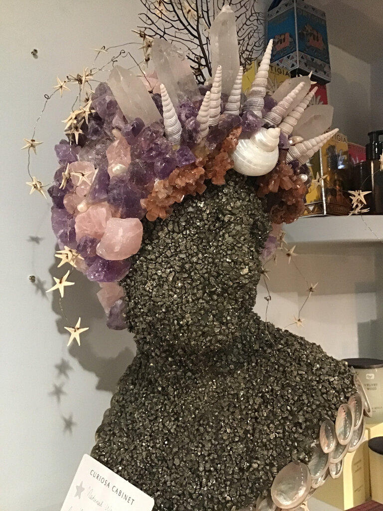 Marieke Ariëns Interior Objects 'Natural woman'  Sculpture with gemstones by MAIO