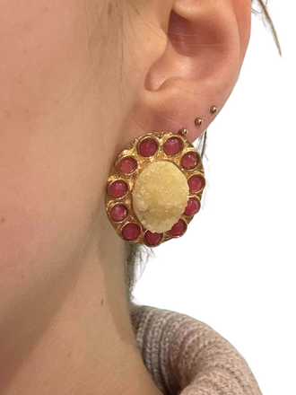 Lisette Oorbellen – Roze & Wit Ovaal