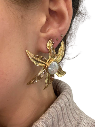 Florette Oorbellen – Gouden Bloem met Parel