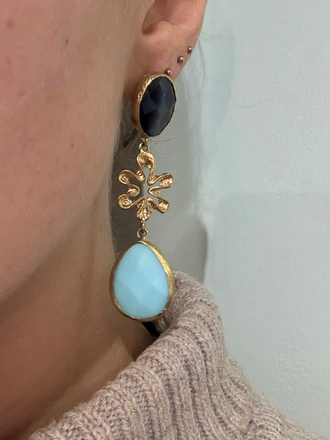 Lina Earrings – Blue Stones & Gold-Plated Flower