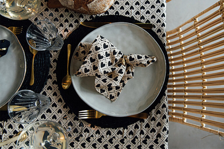 Boncoeurs Set of 6 Heart Napkins – Cotton by Boncoeurs