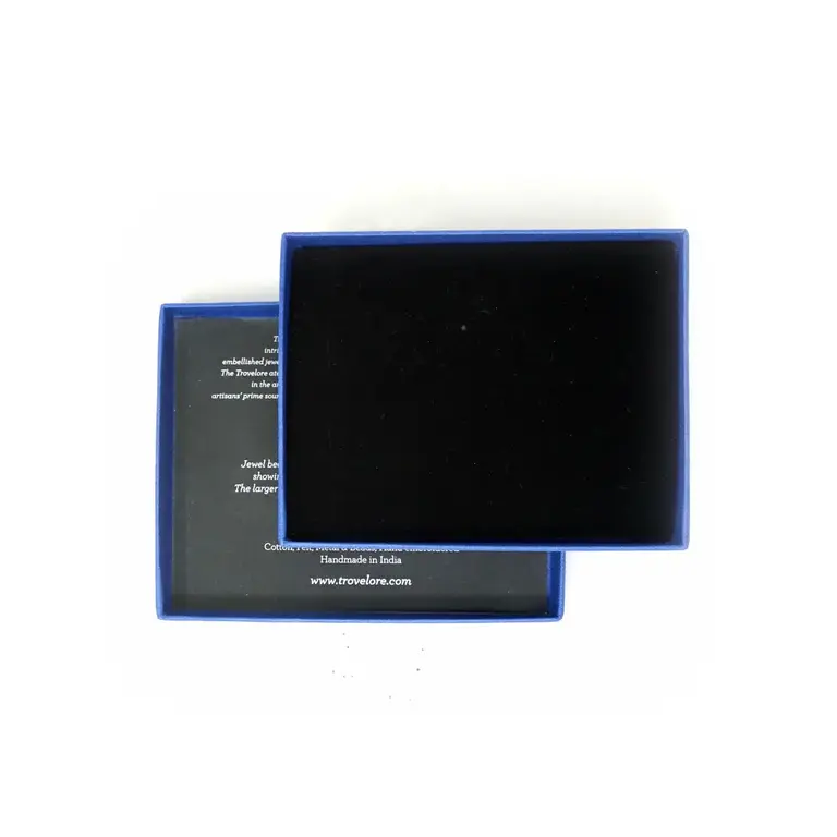 Trovelore Roodborstje Broche – Handgeborduurde Vogel van Trovelore