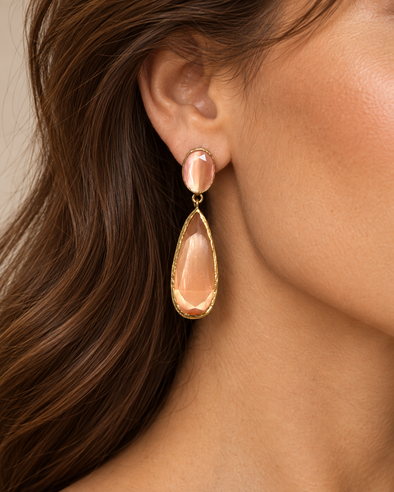 m'Anais Lola Oorbellen – Peach Teardrop Gold
