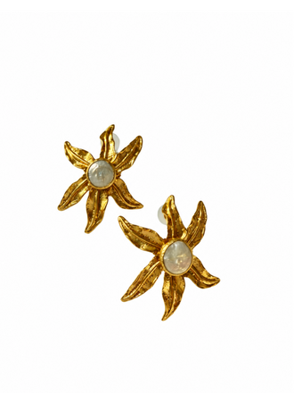 m'Anais Florette Earrings – Gold Flower with Pearl