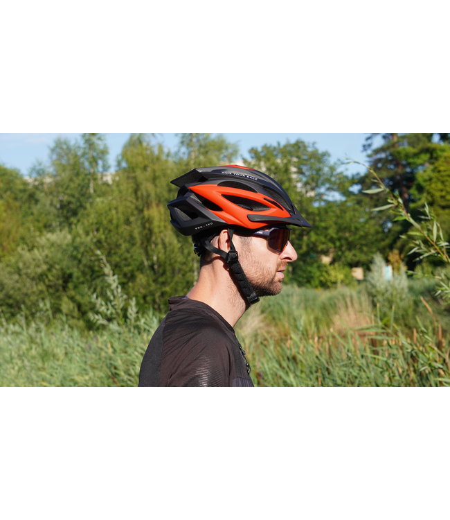 Rood/Zwarte Pro-Tec Lichtgewicht Heren Racefiets helm voor Wielrenners (230g) - Verstelbaar