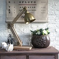 By Mooss Tafellamp van hout met een metalen kap
