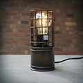 Kolony Tafellampje met een draadkorf