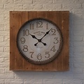 VM Collectie Vierkante wandklok met houten omlijsting