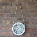 Kolony Wandklok wit aan een touw
