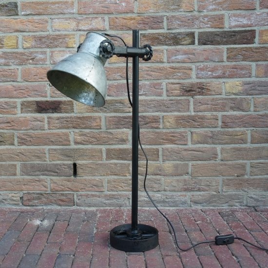 By Mooss Industriële vloerlamp | Tafellamp met robuuste voet