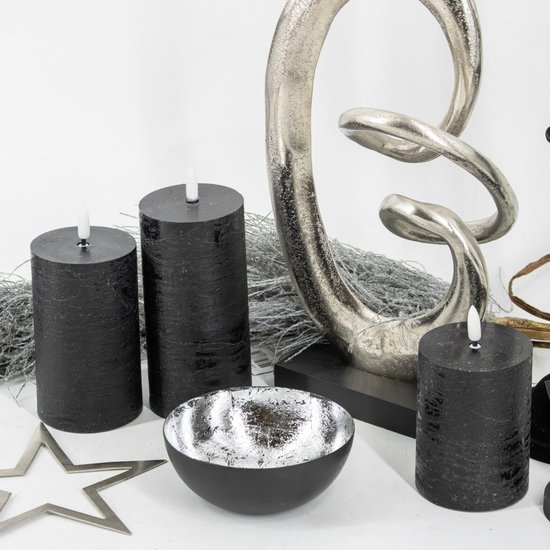 HomeBound Rustieke led stompkaars 7,5x15cm zwart