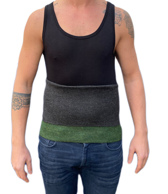 DE COLORES nierwarmer alpaca BOSGROEN ZWART 66 REVERSIBLE