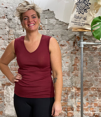 Hocosa HOCOSA hemd brede bandjes wol zijde v-hals dames BORDEAUX