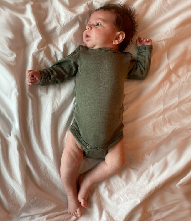ENGEL baby romper wol zijde met LANGE MOUW effen OLIJF