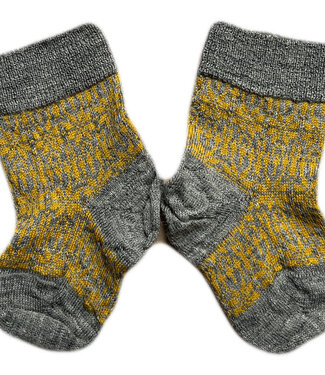 Hirsch Natur HIRSCH Dunne wollen sokken baby Noors 056 210 OKER GRIJS