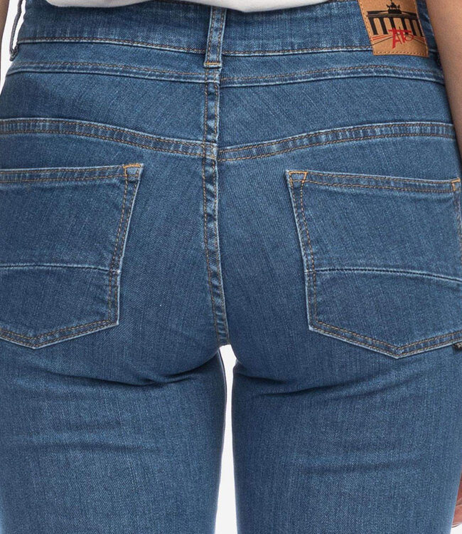 ATO bootcut jeans KARLIE MID BLUE van biologisch katoen
