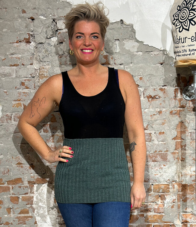 DE COLORES nierwarmer RIB van 100% alpaka GRIJSGROEN 65